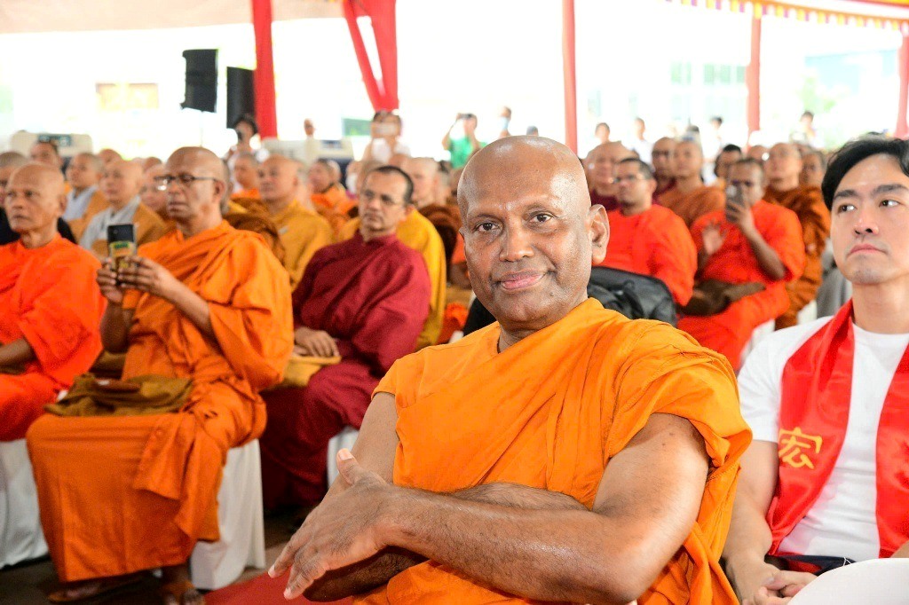 CHÙA HOẰNG TỪ (MAHA KARUNA VIHARA) KHÁNH THÀNH – THÊM MỘT KHÔNG GIAN TU HỌC PHẬT GIÁO TẠI MALAYSIA