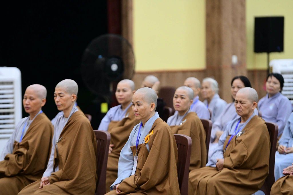 GỠ RỐI BĂN KHOĂN - MỞ RA GÓC NHÌN MỚI VỚI BUỔI VẤN ĐÁP CÙNG TT. THÍCH NHẬT TỪ