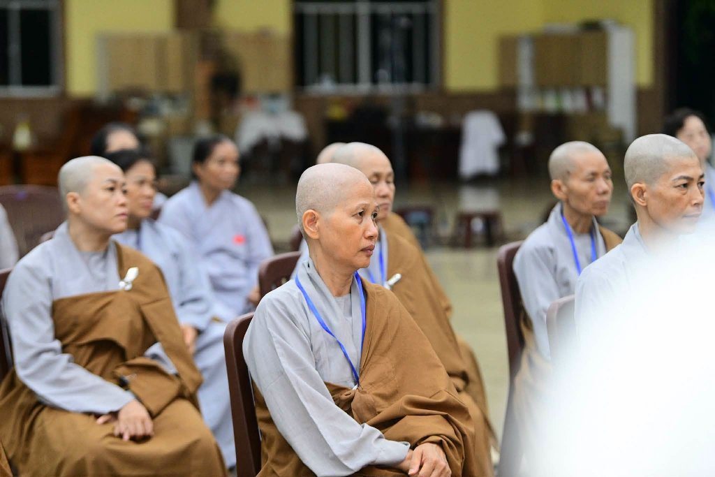 GỠ RỐI BĂN KHOĂN - MỞ RA GÓC NHÌN MỚI VỚI BUỔI VẤN ĐÁP CÙNG TT. THÍCH NHẬT TỪ