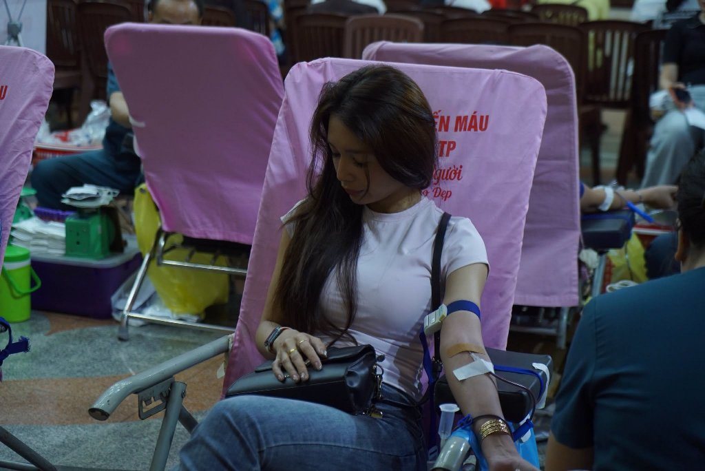 LAN TỎA HẠNH NGUYỆN BỒ-TÁT: HƠN 200 TÌNH NGUYỆN VIÊN THAM GIA HIẾN MÁU NHÂN ĐẠO LẦN THỨ 135 TẠI CHÙA GIÁC NGỘ