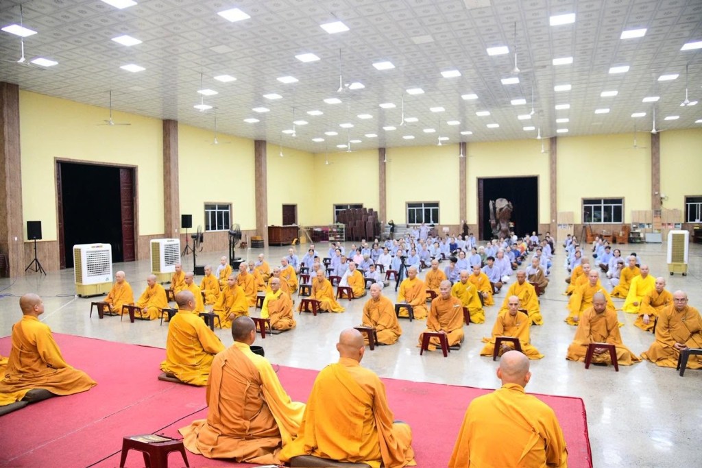 GIEO DUYÊN XUẤT GIA – CÙNG TĂNG ĐOÀN AN CƯ THỰC TẬP SÁM HỐI
