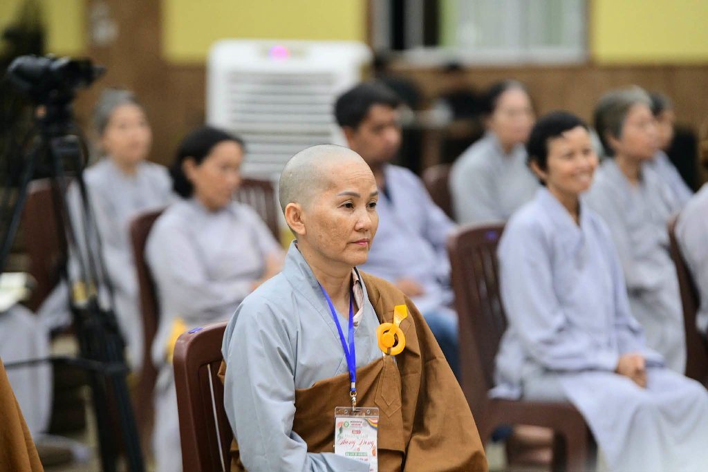 GỠ RỐI BĂN KHOĂN - MỞ RA GÓC NHÌN MỚI VỚI BUỔI VẤN ĐÁP CÙNG TT. THÍCH NHẬT TỪ