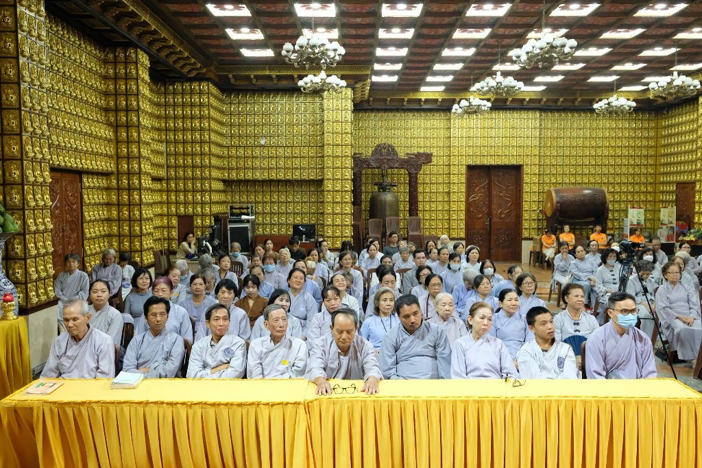 PHỤNG SỰ NHÂN SINH – BIẾN LÒNG TỪ BI THÀNH HÀNH ĐỘNG NHÂN ĐẠO