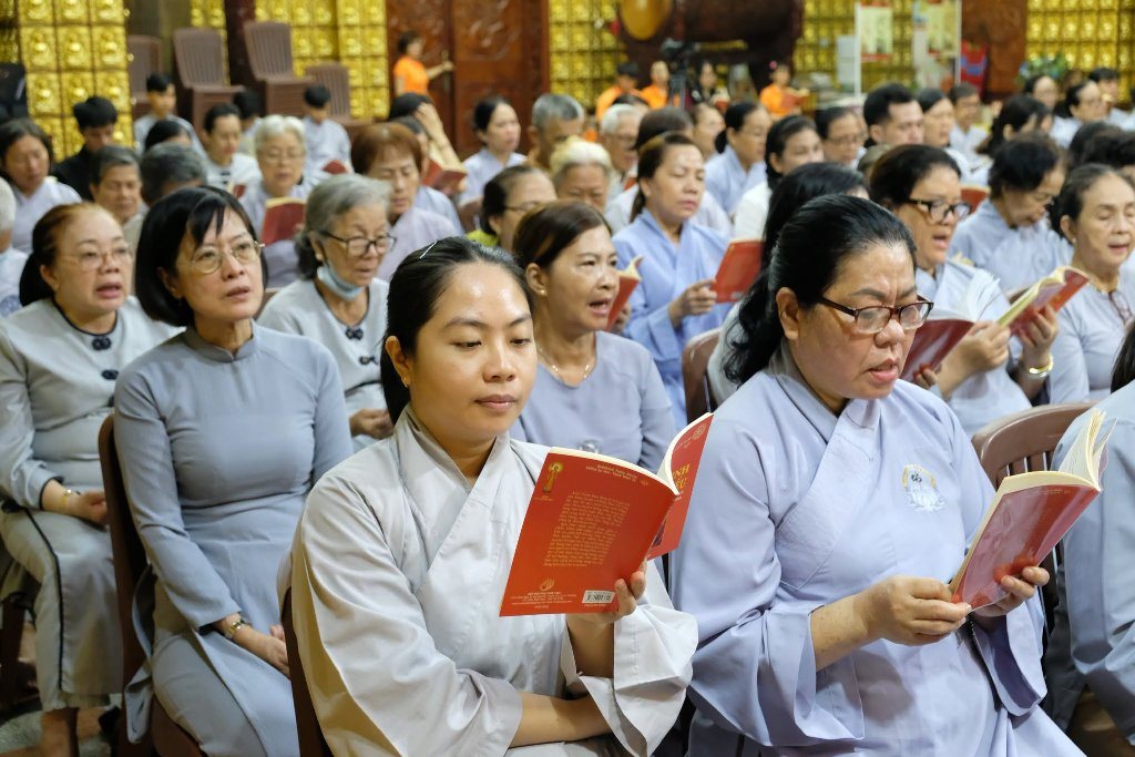 PHỤNG SỰ NHÂN SINH – BIẾN LÒNG TỪ BI THÀNH HÀNH ĐỘNG NHÂN ĐẠO