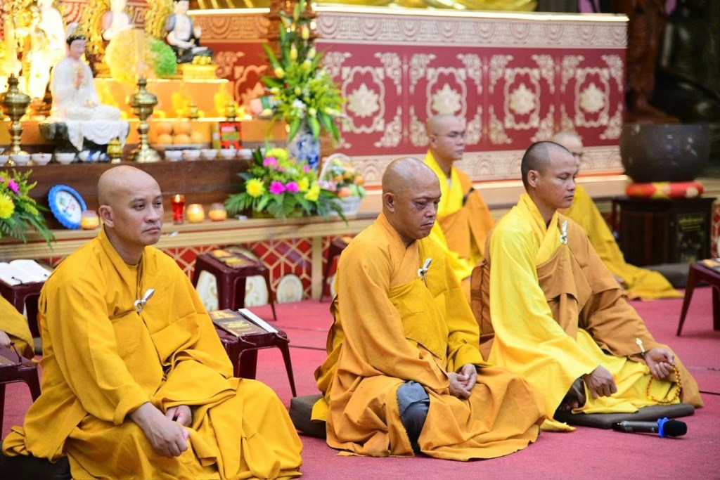 GIEO DUYÊN XUẤT GIA – CÙNG TĂNG ĐOÀN AN CƯ THỰC TẬP SÁM HỐI