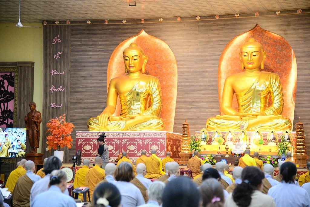 TRANG NGHIÊM TỤNG KINH VU LAN BÁO HIẾU