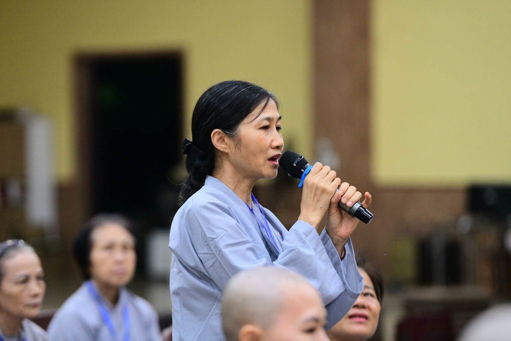 GỠ RỐI BĂN KHOĂN - MỞ RA GÓC NHÌN MỚI VỚI BUỔI VẤN ĐÁP CÙNG TT. THÍCH NHẬT TỪ