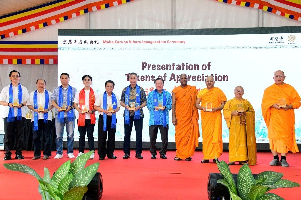 CHÙA HOẰNG TỪ (MAHA KARUNA VIHARA) KHÁNH THÀNH – THÊM MỘT KHÔNG GIAN TU HỌC PHẬT GIÁO TẠI MALAYSIA