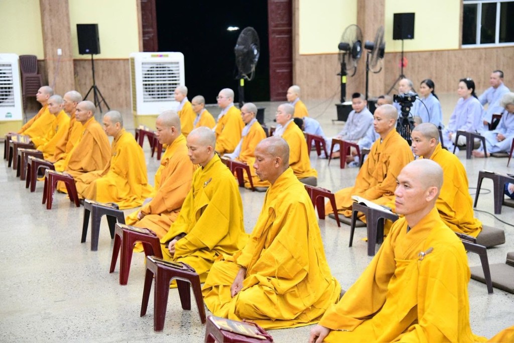 GIEO DUYÊN XUẤT GIA – CÙNG TĂNG ĐOÀN AN CƯ THỰC TẬP SÁM HỐI