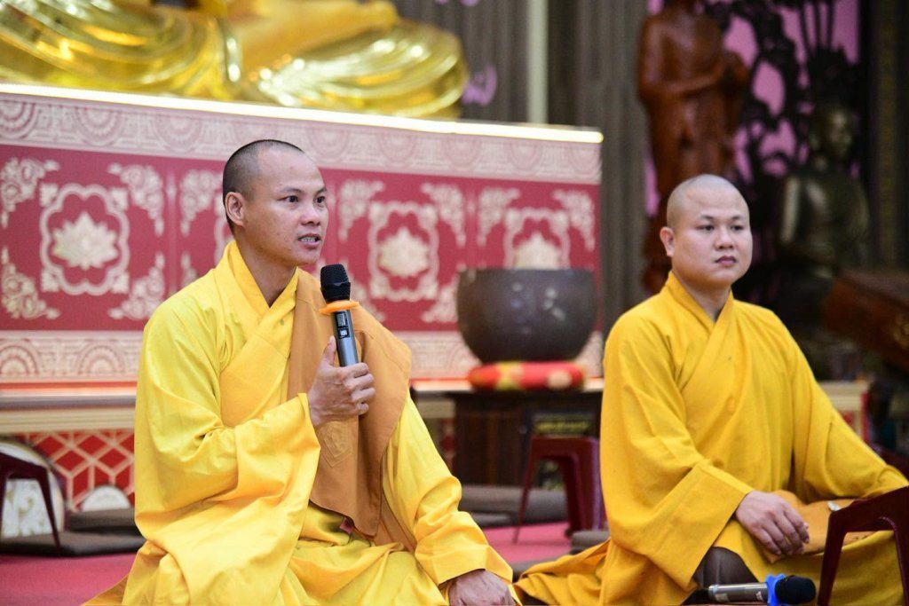 GẦN 100 HÀNH GIẢ “PHƯƠNG TRỜI THONG DONG” LẦN 10 NHẬP CHÚNG, LÀM QUEN NẾP SỐNG TU HỌC TẠI TRƯỜNG HẠ CHÙA GIÁC NGỘ - ĐẤT ĐỎ