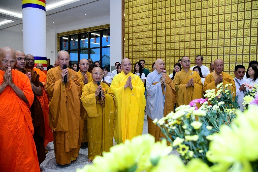 CHÙA HOẰNG TỪ (MAHA KARUNA VIHARA) KHÁNH THÀNH – THÊM MỘT KHÔNG GIAN TU HỌC PHẬT GIÁO TẠI MALAYSIA