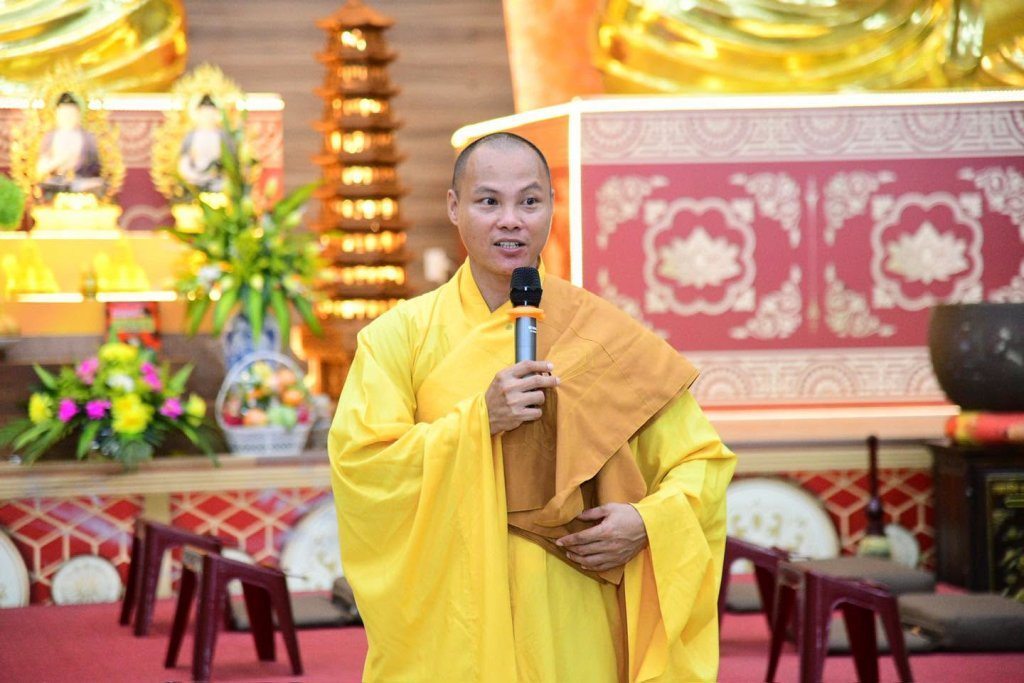 GẦN 100 HÀNH GIẢ “PHƯƠNG TRỜI THONG DONG” LẦN 10 NHẬP CHÚNG, LÀM QUEN NẾP SỐNG TU HỌC TẠI TRƯỜNG HẠ CHÙA GIÁC NGỘ - ĐẤT ĐỎ