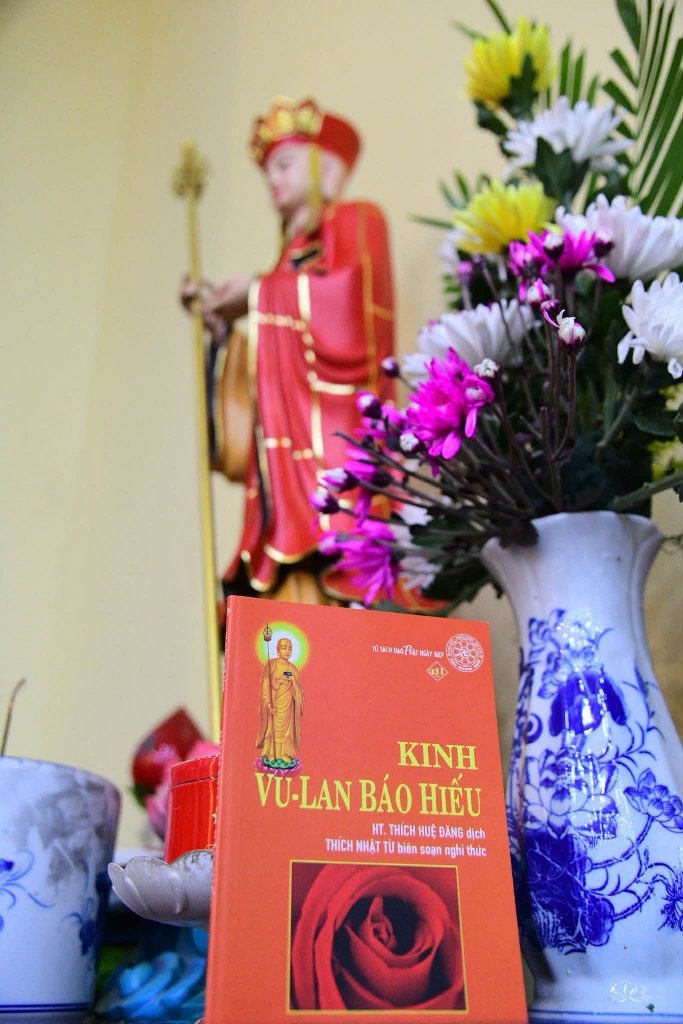 TRANG NGHIÊM TỤNG KINH VU LAN BÁO HIẾU