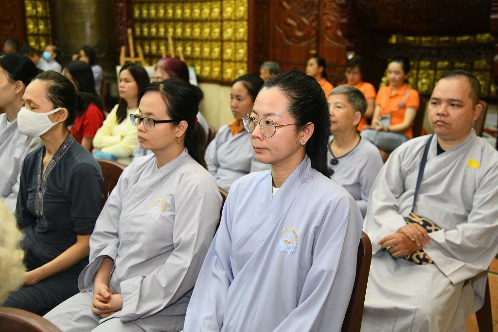 NHẬN DIỆN LỖI VÀ SÁM HỐI - BÀI HỌC TU TẬP SÂU SẮC TRONG KHÓA TU NGÀY AN LẠC MÙA VU LAN