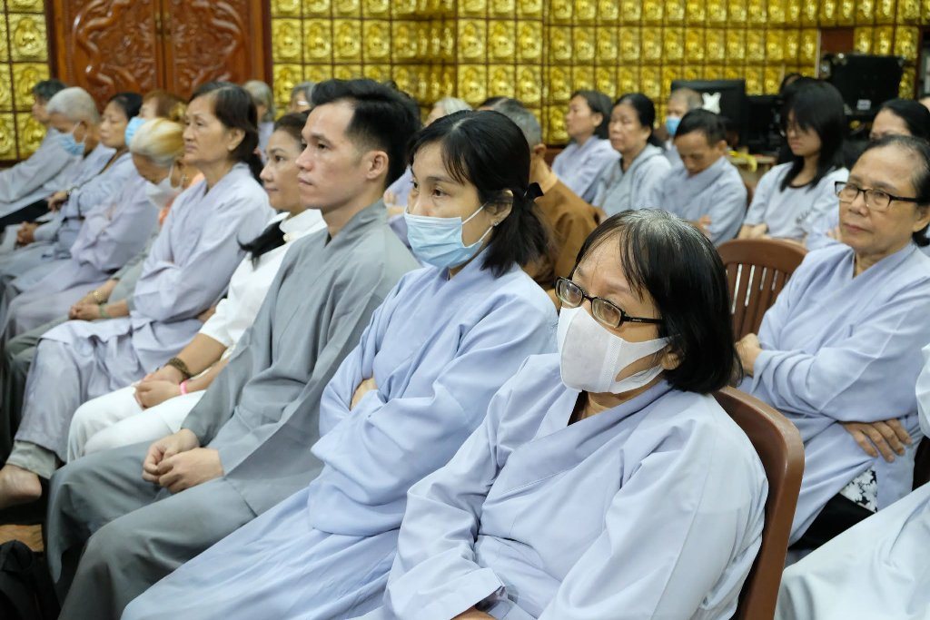 PHỤNG SỰ NHÂN SINH – BIẾN LÒNG TỪ BI THÀNH HÀNH ĐỘNG NHÂN ĐẠO