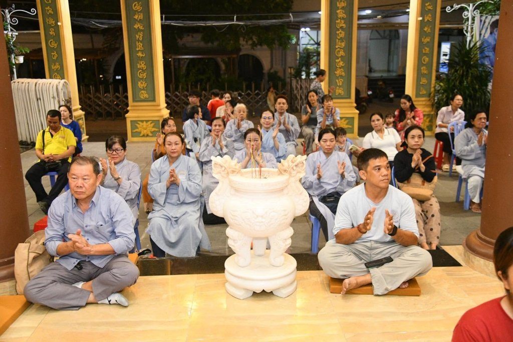 VU LAN – HỌC CÁCH BÁO HIẾU ĐỂ ĐỀN ĐÁP ÂN SINH THÀNH