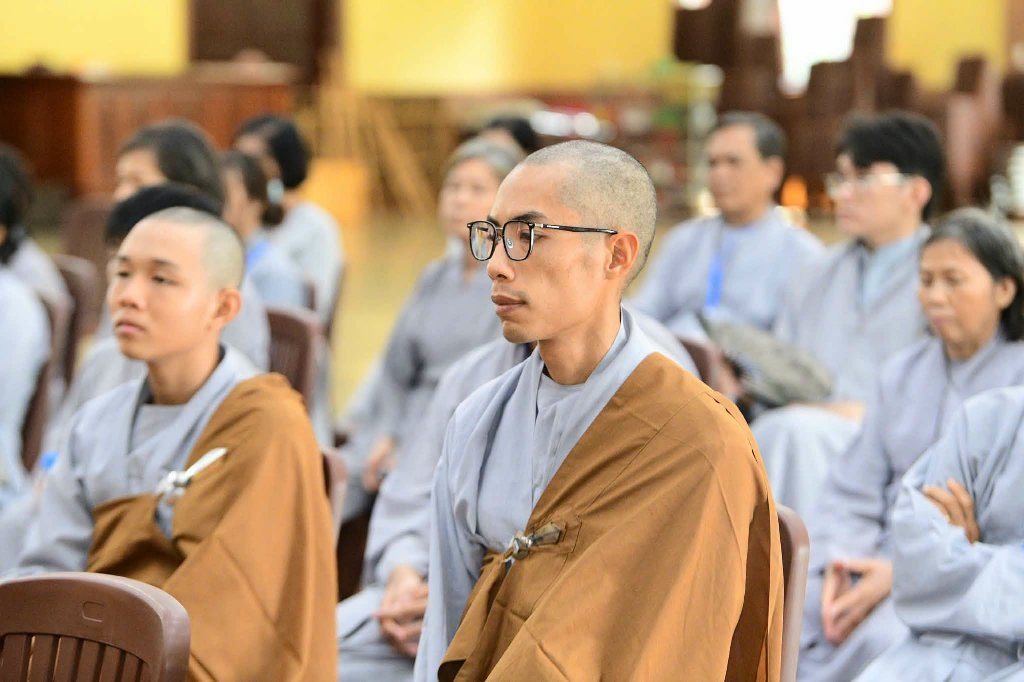 KINH NGHIỆM XUẤT GIA VÀ TU HỌC CỦA ĐỨC PHẬT – TỪ CHÍ NGUYỆN GIẢI THOÁT ĐẾN HÀNH TRÌNH PHỤNG SỰ NHÂN SINH