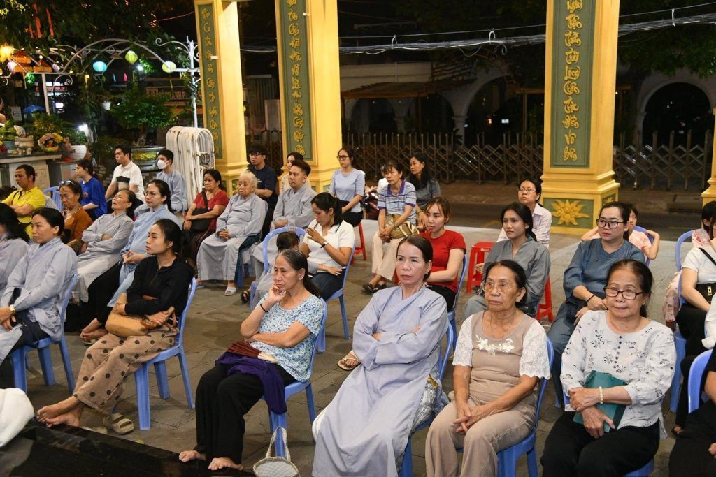 VU LAN – HỌC CÁCH BÁO HIẾU ĐỂ ĐỀN ĐÁP ÂN SINH THÀNH