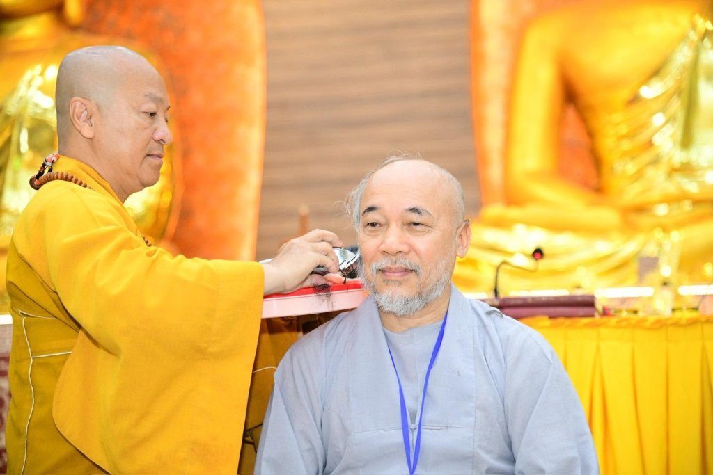 KHAI MẠC KHÓA TU “PHƯƠNG TRỜI THONG DONG” LẦN 10: GIEO DUYÊN XUẤT GIA, CÙNG TĂNG ĐOÀN AN CƯ TU HỌC