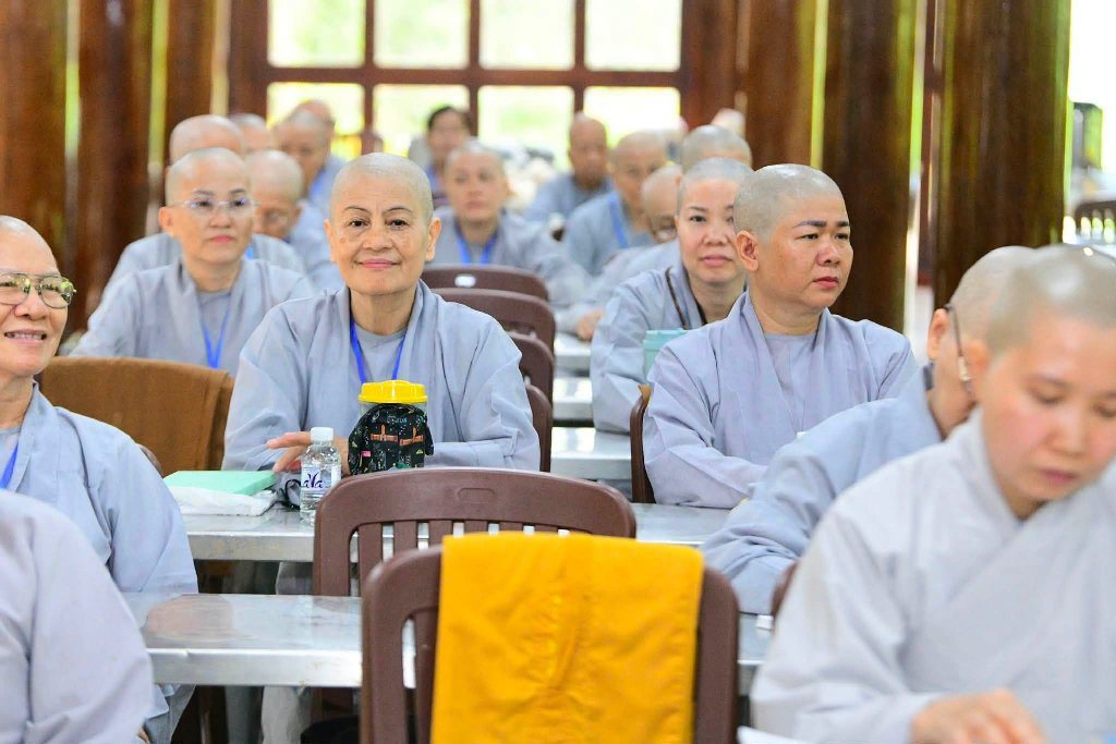 “TÂM HẠNH NGƯỜI XUẤT GIA” – NUÔI LỚN BỒ-ĐỀ TÂM, VỮNG BƯỚC ĐƯỜNG TU