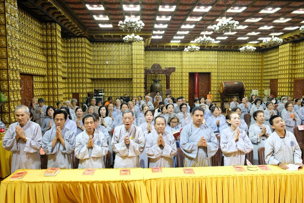 PHỤNG SỰ NHÂN SINH – BIẾN LÒNG TỪ BI THÀNH HÀNH ĐỘNG NHÂN ĐẠO