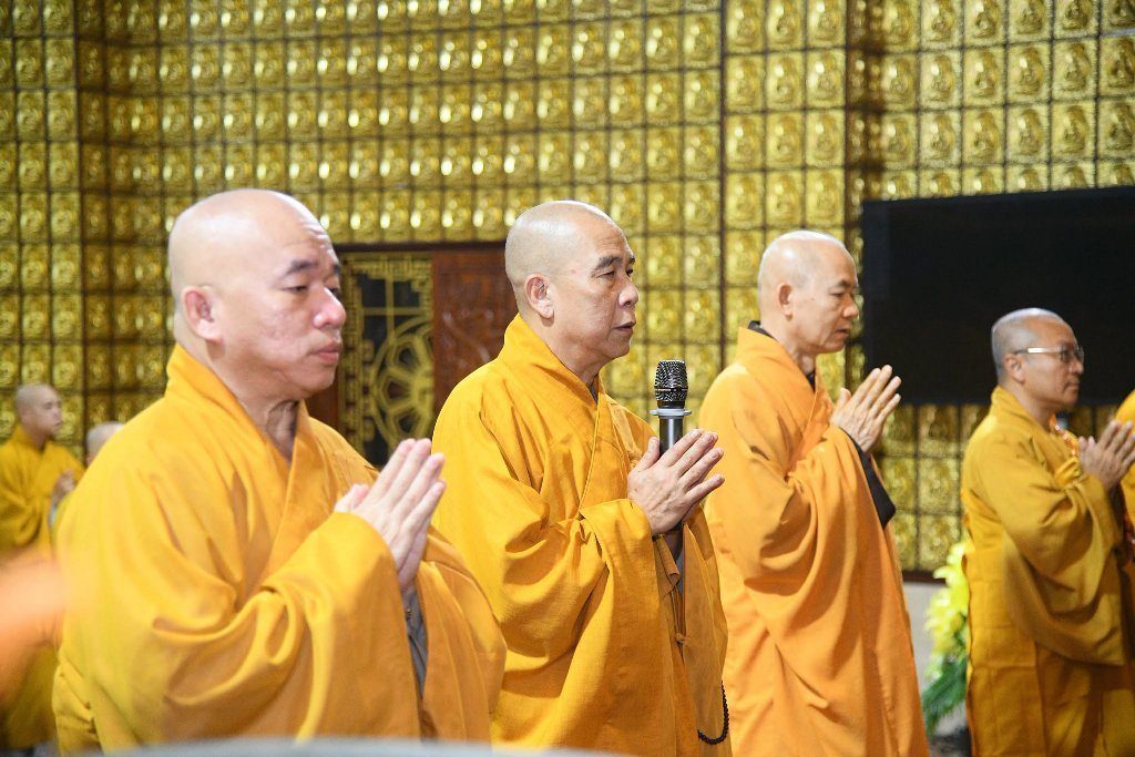 TP.HCM: TRANG NGHIÊM LỄ TỰ TỨ VÀ TẠ PHÁP MÃN HẠ TẠI CHÙA GIÁC NGỘ
