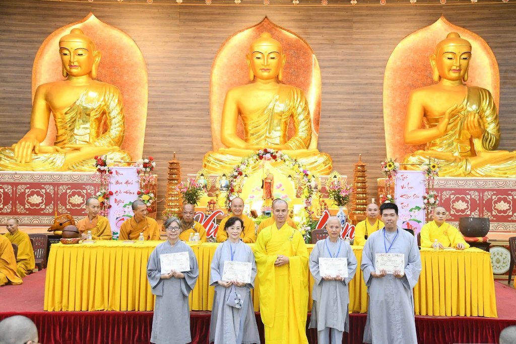 BẾ MẠC KHÓA TU “PHƯƠNG TRỜI THONG DONG” LẦN 10 - KHÉP LẠI 7 NGÀY TU HỌC TRỌN VẸN Ý NGHĨA