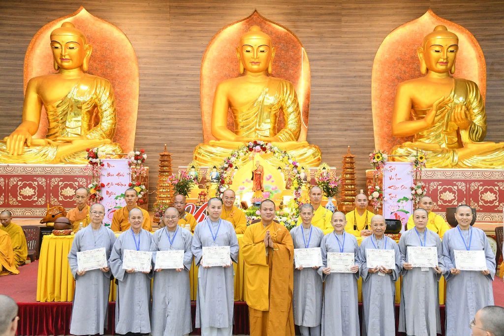 BẾ MẠC KHÓA TU “PHƯƠNG TRỜI THONG DONG” LẦN 10 - KHÉP LẠI 7 NGÀY TU HỌC TRỌN VẸN Ý NGHĨA