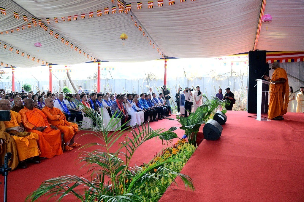 CHÙA HOẰNG TỪ (MAHA KARUNA VIHARA) KHÁNH THÀNH – THÊM MỘT KHÔNG GIAN TU HỌC PHẬT GIÁO TẠI MALAYSIA