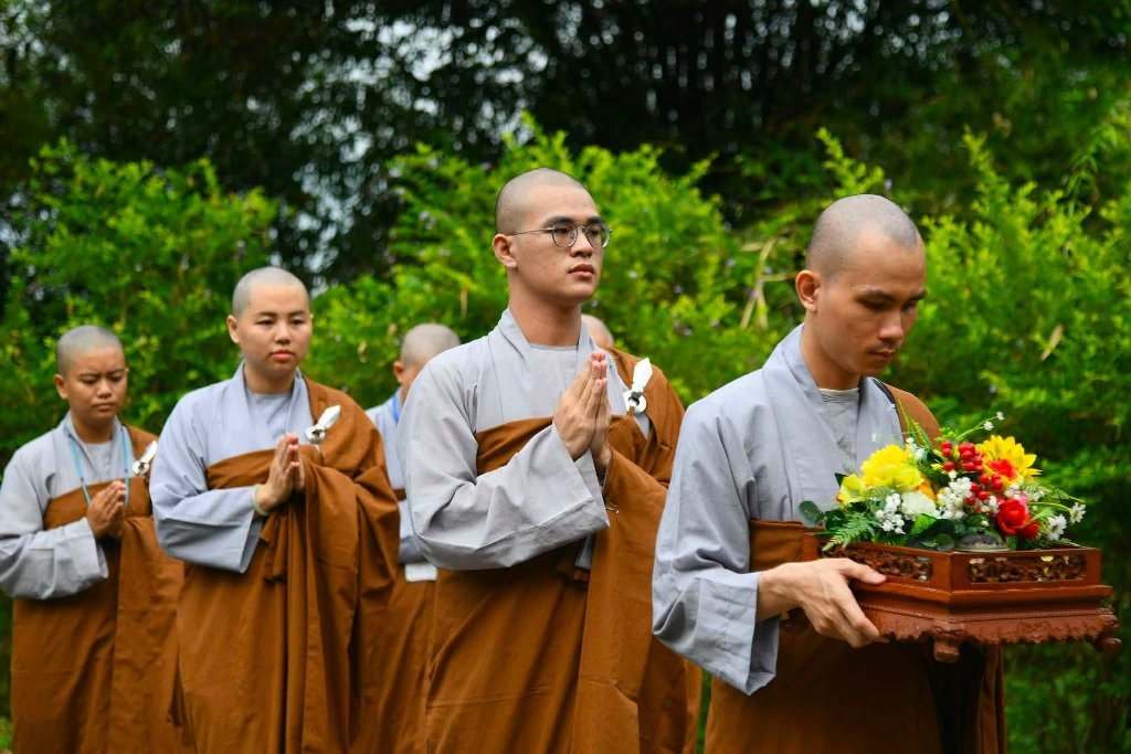 TU TẬP SÁU GIÁC QUAN - HÀNH TRÌNH CHUYỂN HÓA TÂM THỨC