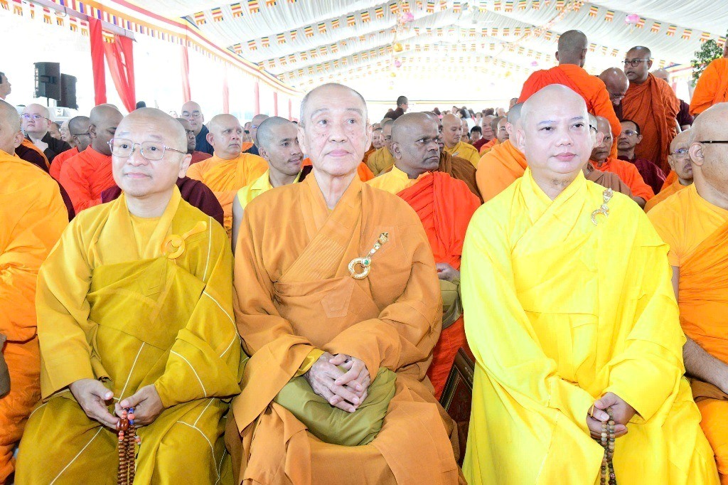 CHÙA HOẰNG TỪ (MAHA KARUNA VIHARA) KHÁNH THÀNH – THÊM MỘT KHÔNG GIAN TU HỌC PHẬT GIÁO TẠI MALAYSIA
