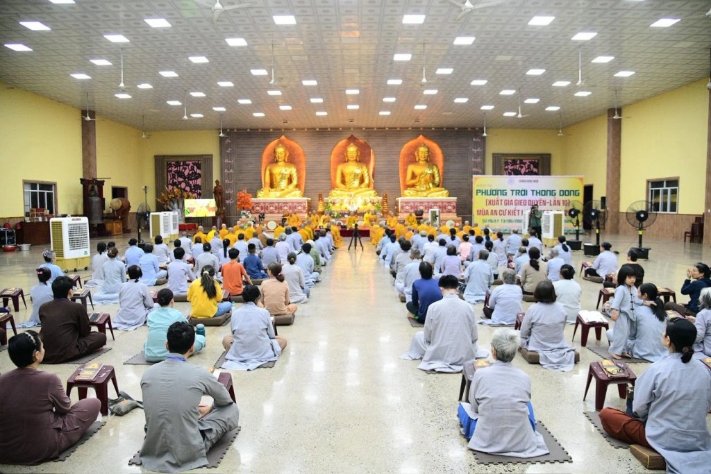 GIEO DUYÊN XUẤT GIA – CÙNG TĂNG ĐOÀN AN CƯ THỰC TẬP SÁM HỐI