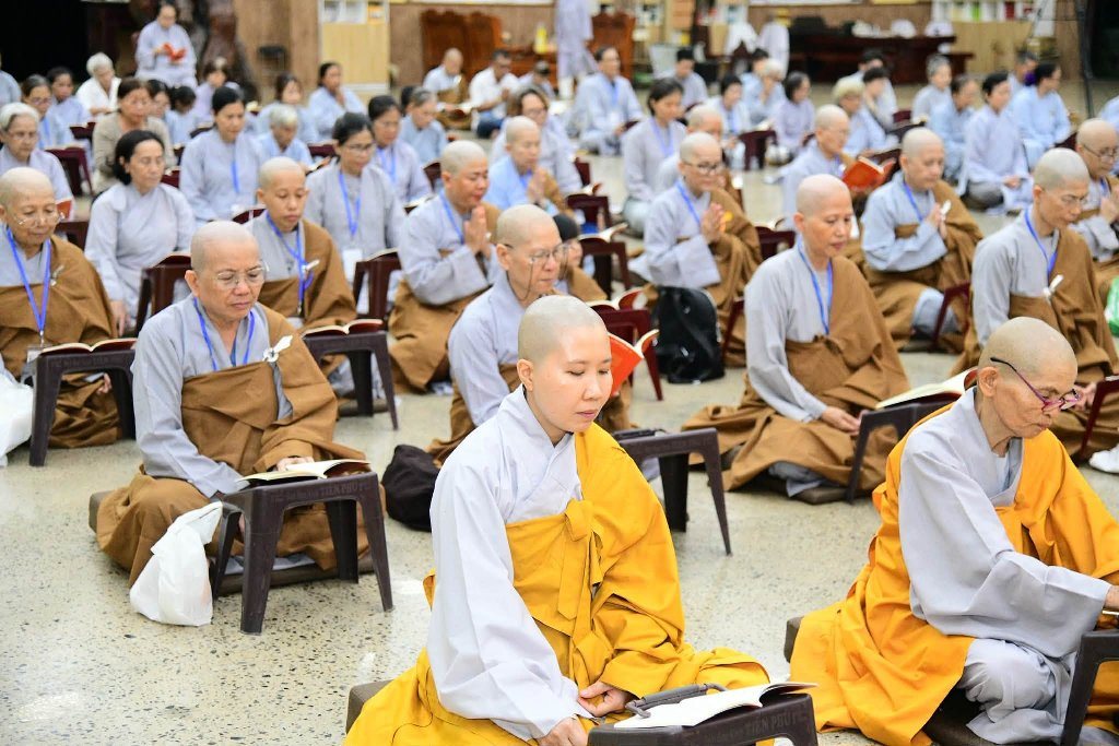 TRANG NGHIÊM TỤNG KINH VU LAN BÁO HIẾU