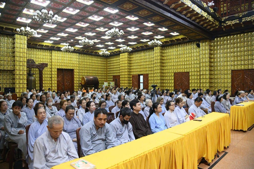 NHẬN DIỆN LỖI VÀ SÁM HỐI - BÀI HỌC TU TẬP SÂU SẮC TRONG KHÓA TU NGÀY AN LẠC MÙA VU LAN