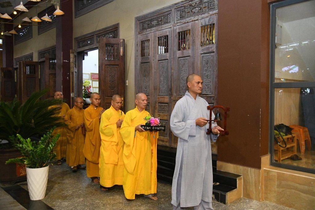 VU LAN – HỌC CÁCH BÁO HIẾU ĐỂ ĐỀN ĐÁP ÂN SINH THÀNH