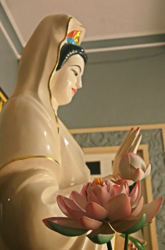 Cúng Dường Tam Bảo