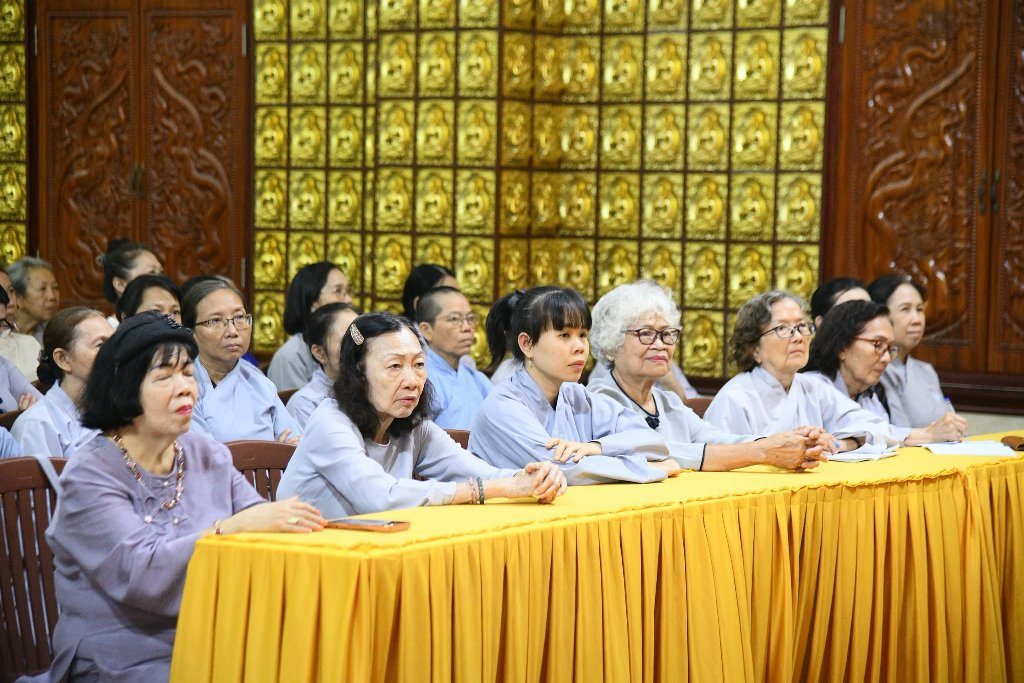 TRẠCH PHÁP TỪ KHÔNG GIAN MẠNG – GIỮ TÂM TỈNH THỨC GIỮA DÒNG CHẢY THỜI ĐẠI SỐ