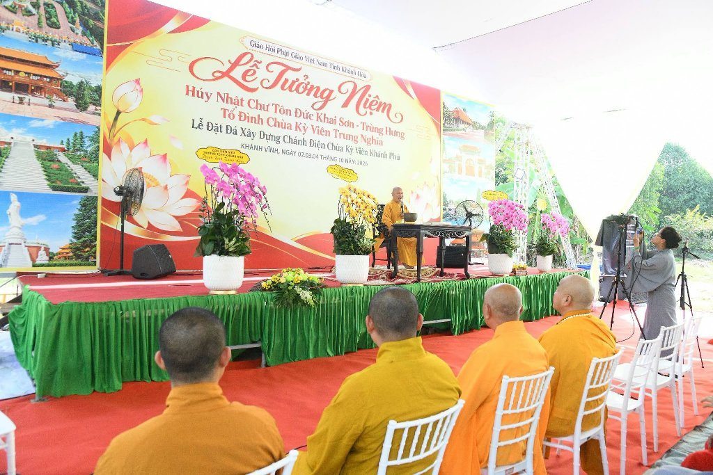 KHÁNH HÒA: TT. THÍCH NHẬT TỪ GIẢNG VỀ NĂM PHƯƠNG DIỆN CỦA MỘT NGÔI CHÙA