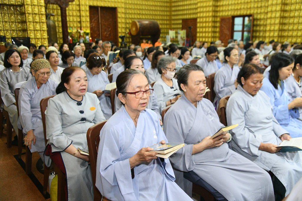 TRẠCH PHÁP TỪ KHÔNG GIAN MẠNG – GIỮ TÂM TỈNH THỨC GIỮA DÒNG CHẢY THỜI ĐẠI SỐ