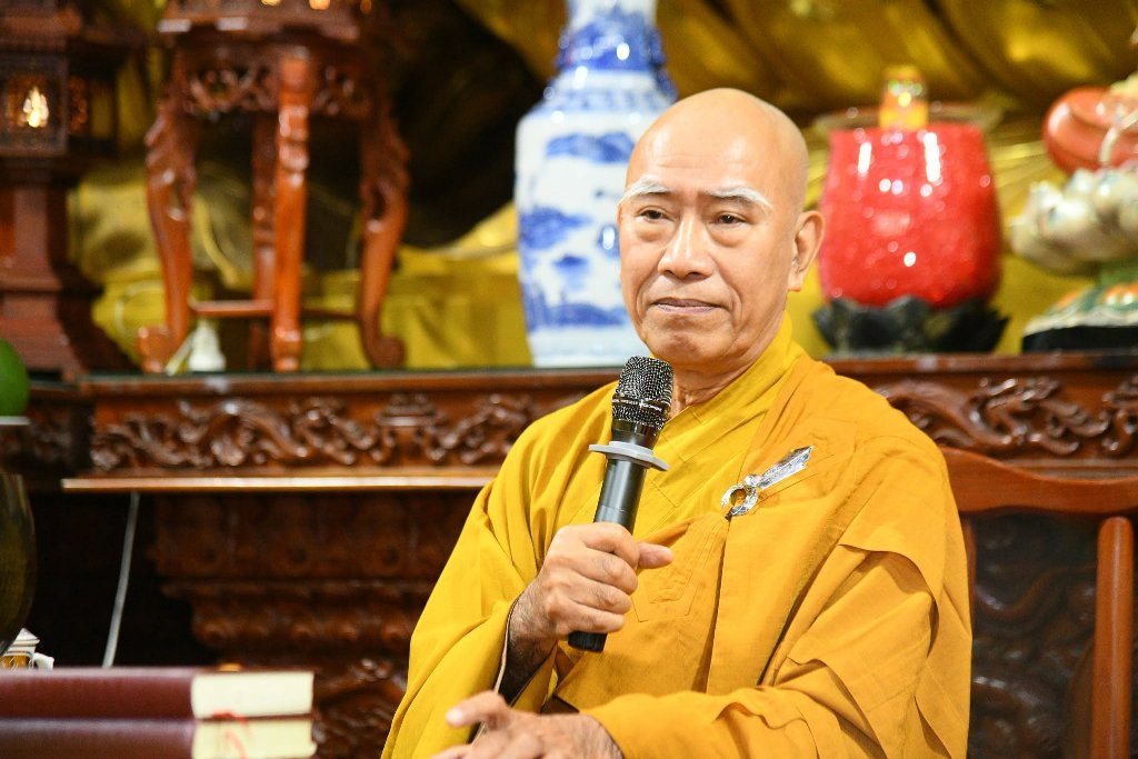 TRẠCH PHÁP TỪ KHÔNG GIAN MẠNG – GIỮ TÂM TỈNH THỨC GIỮA DÒNG CHẢY THỜI ĐẠI SỐ