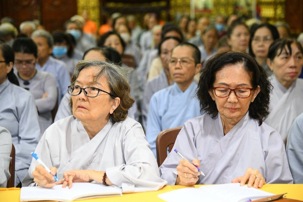 TRẠCH PHÁP TỪ KHÔNG GIAN MẠNG – GIỮ TÂM TỈNH THỨC GIỮA DÒNG CHẢY THỜI ĐẠI SỐ