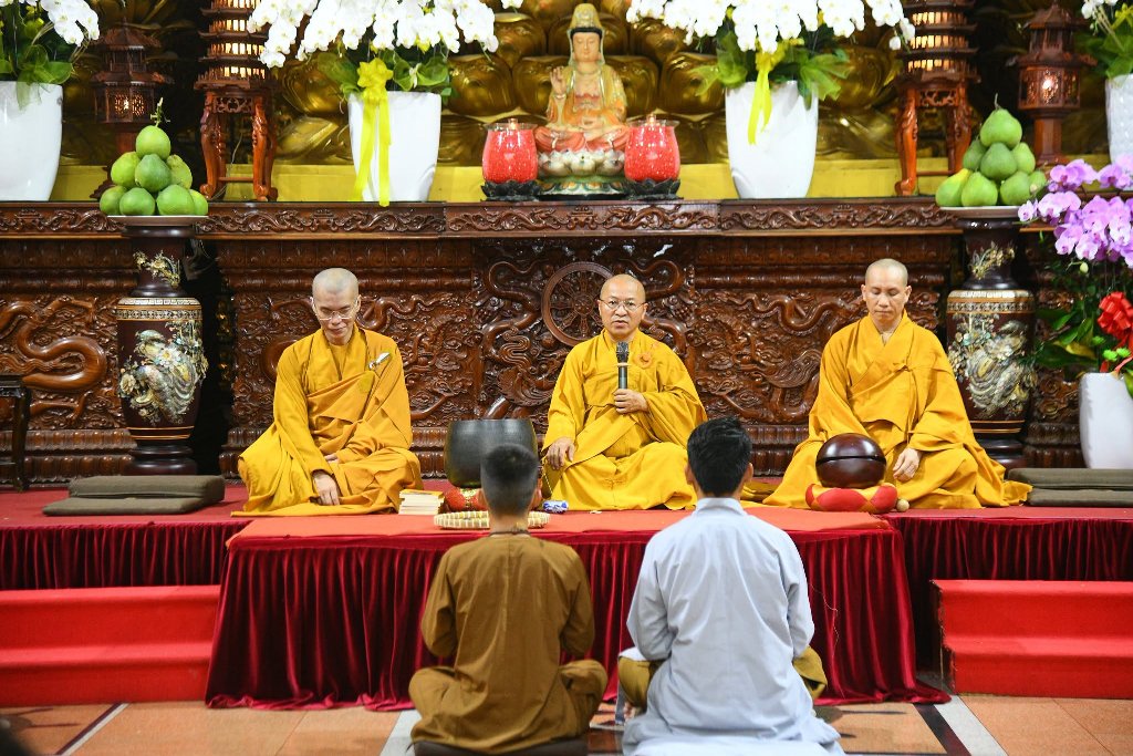 CHÙA GIÁC NGỘ TRANG NGHIÊM TỔ CHỨC LỄ THẾ PHÁT XUẤT GIA CHO 2 THIỆN NAM