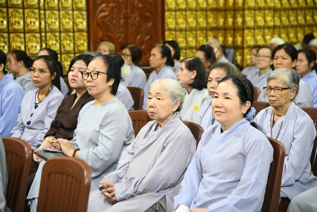 TRẠCH PHÁP TỪ KHÔNG GIAN MẠNG – GIỮ TÂM TỈNH THỨC GIỮA DÒNG CHẢY THỜI ĐẠI SỐ