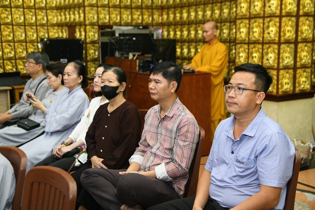 TRẠCH PHÁP TỪ KHÔNG GIAN MẠNG – GIỮ TÂM TỈNH THỨC GIỮA DÒNG CHẢY THỜI ĐẠI SỐ