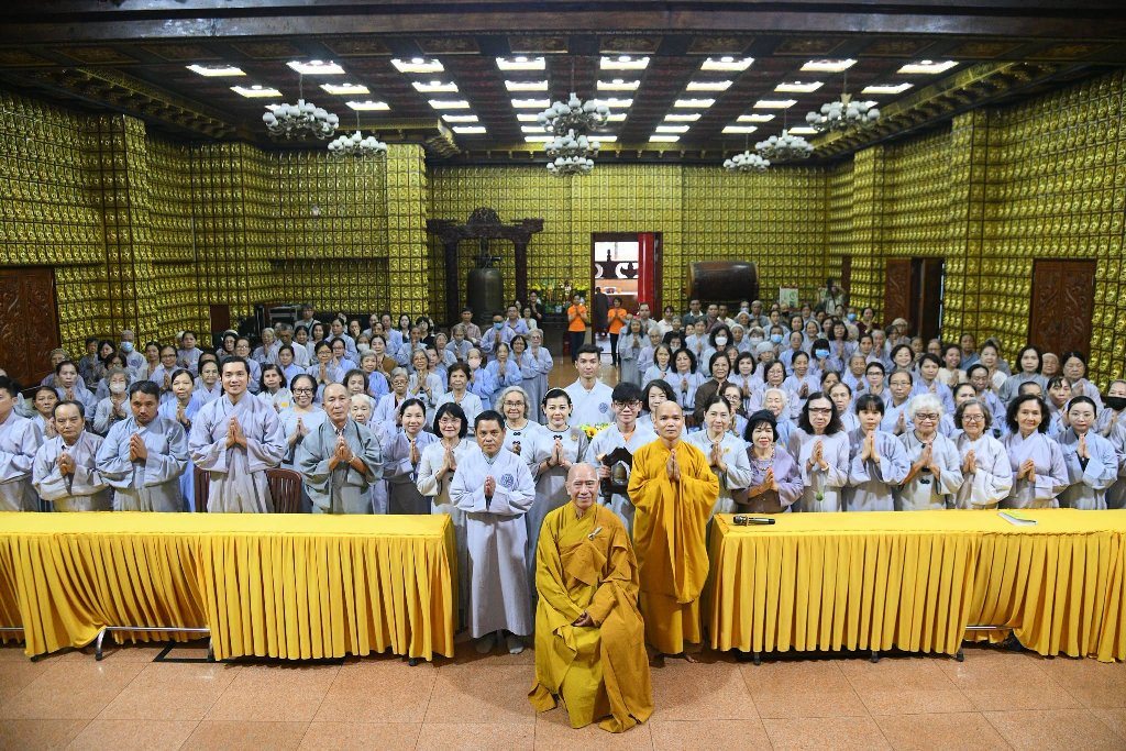 TRẠCH PHÁP TỪ KHÔNG GIAN MẠNG – GIỮ TÂM TỈNH THỨC GIỮA DÒNG CHẢY THỜI ĐẠI SỐ
