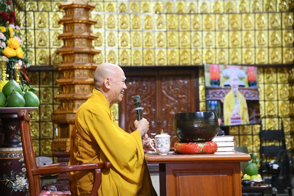 TRẠCH PHÁP TỪ KHÔNG GIAN MẠNG – GIỮ TÂM TỈNH THỨC GIỮA DÒNG CHẢY THỜI ĐẠI SỐ