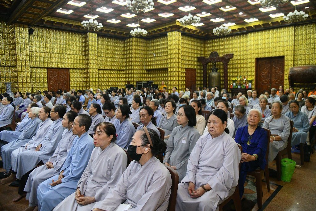 TRẠCH PHÁP TỪ KHÔNG GIAN MẠNG – GIỮ TÂM TỈNH THỨC GIỮA DÒNG CHẢY THỜI ĐẠI SỐ