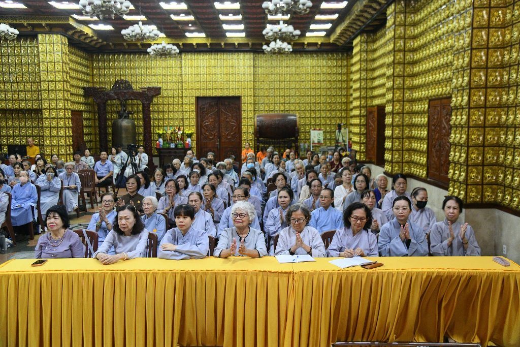 TRẠCH PHÁP TỪ KHÔNG GIAN MẠNG – GIỮ TÂM TỈNH THỨC GIỮA DÒNG CHẢY THỜI ĐẠI SỐ