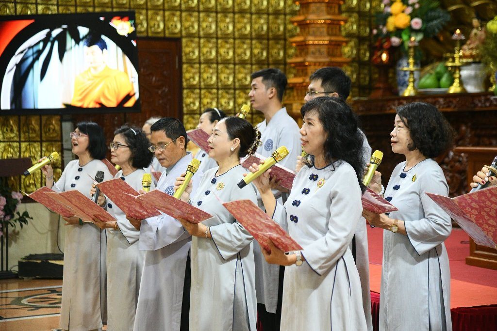 TRẠCH PHÁP TỪ KHÔNG GIAN MẠNG – GIỮ TÂM TỈNH THỨC GIỮA DÒNG CHẢY THỜI ĐẠI SỐ