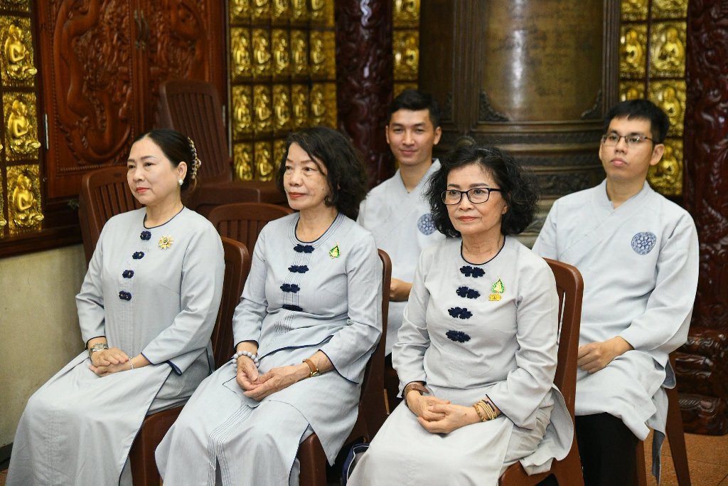 TRẠCH PHÁP TỪ KHÔNG GIAN MẠNG – GIỮ TÂM TỈNH THỨC GIỮA DÒNG CHẢY THỜI ĐẠI SỐ
